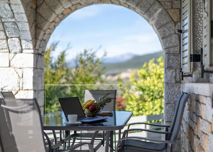 Pasithea * Neokhorion (Messenia)